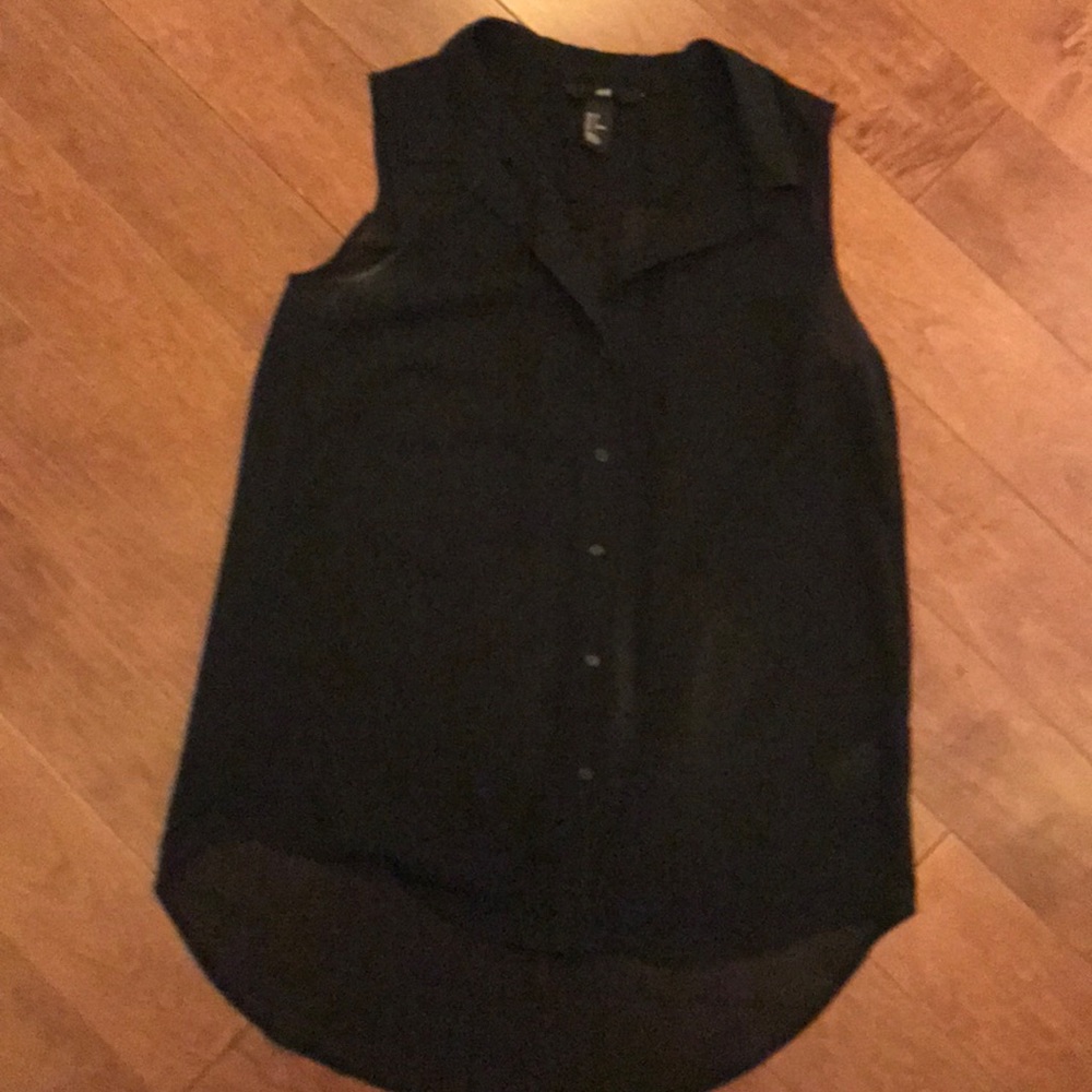 Black short sleeved blouse